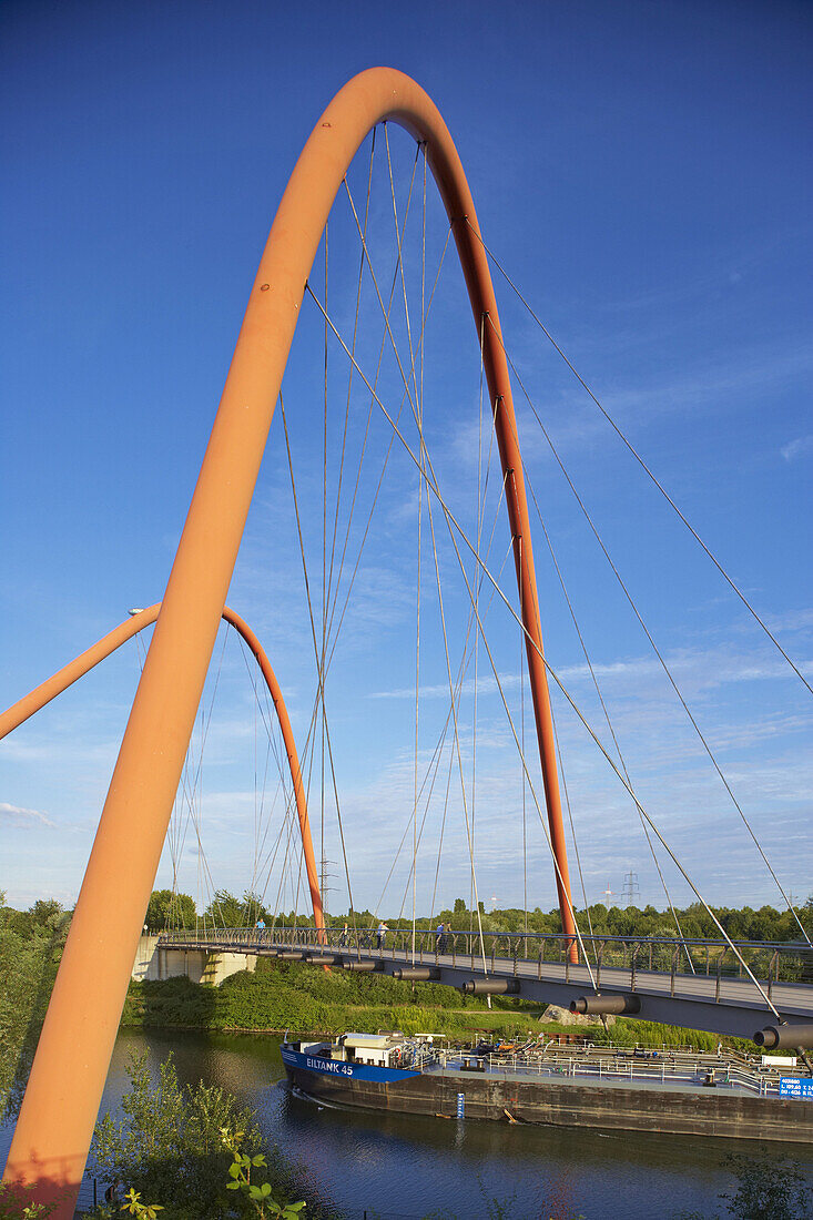 Bridge across the Rhein-Herne-Kanal, Nordstern Park at Gelsenkirchen-Horst, North Rhine-Westphalia, Germany, Europe