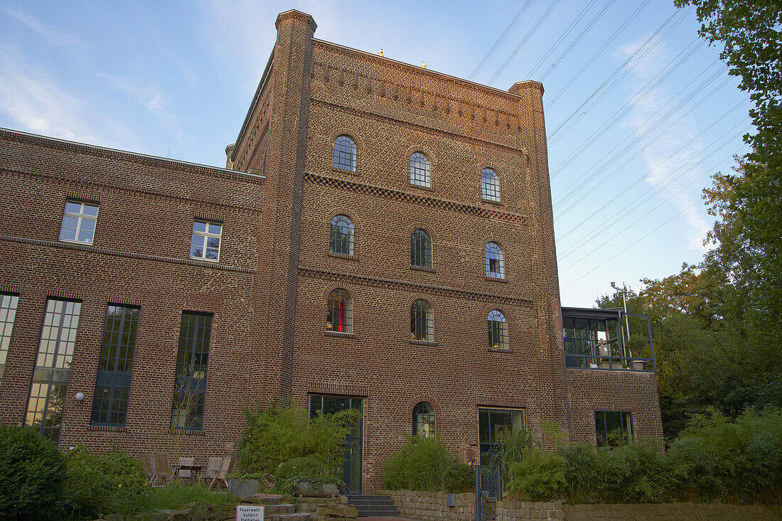 Schachtanlage der ehemaligen Zeche Holland in Gelsenkirchen-Ückendorf, Ruhrgebiet, Nordrhein-Westfalen, Deutschland, Europa