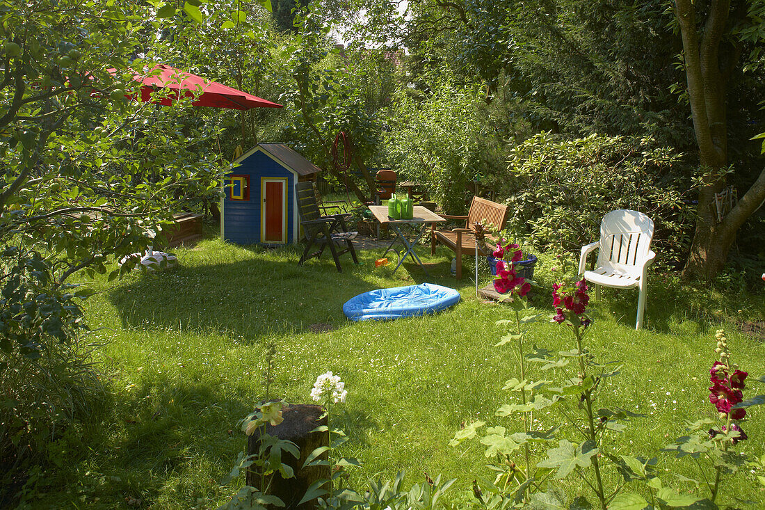 Garden, workers' housing estate Ripshorster Street, Neue Mitte Oberhausen, North Rhine-Westphalia, Germany