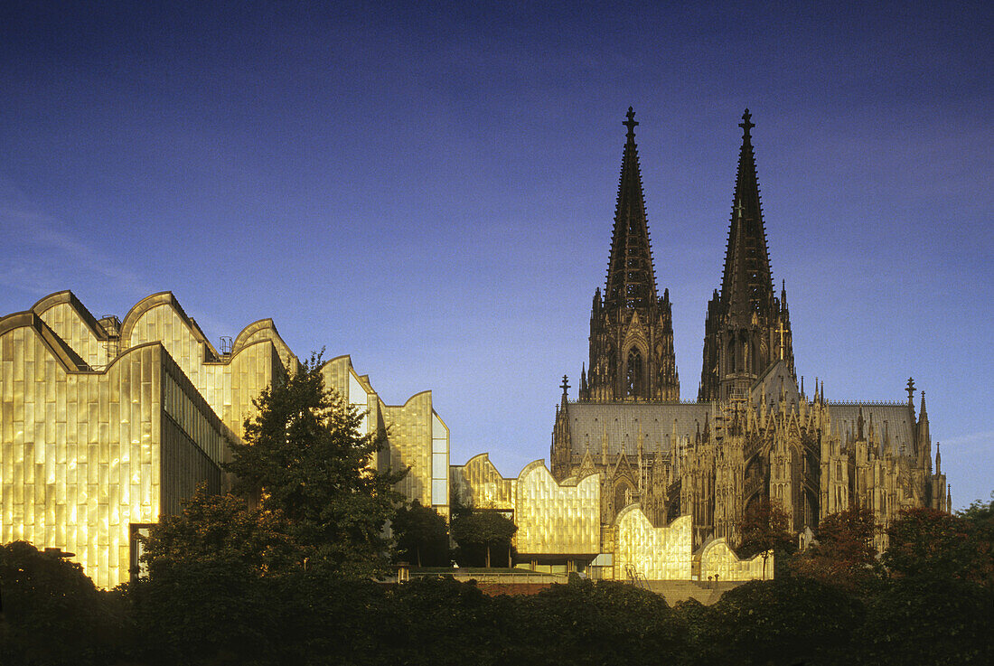 Cologne Cathedral and Museum Ludwig, Cologne, Rhine river, North Rhine-Westphalia, Germany