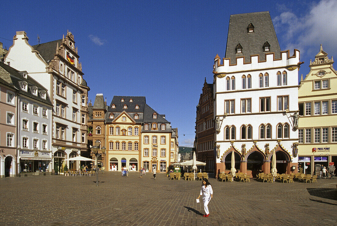 Market square with winery Zur Steipe, Trier, Moselle river, Rhineland-Palatinate, Germany
