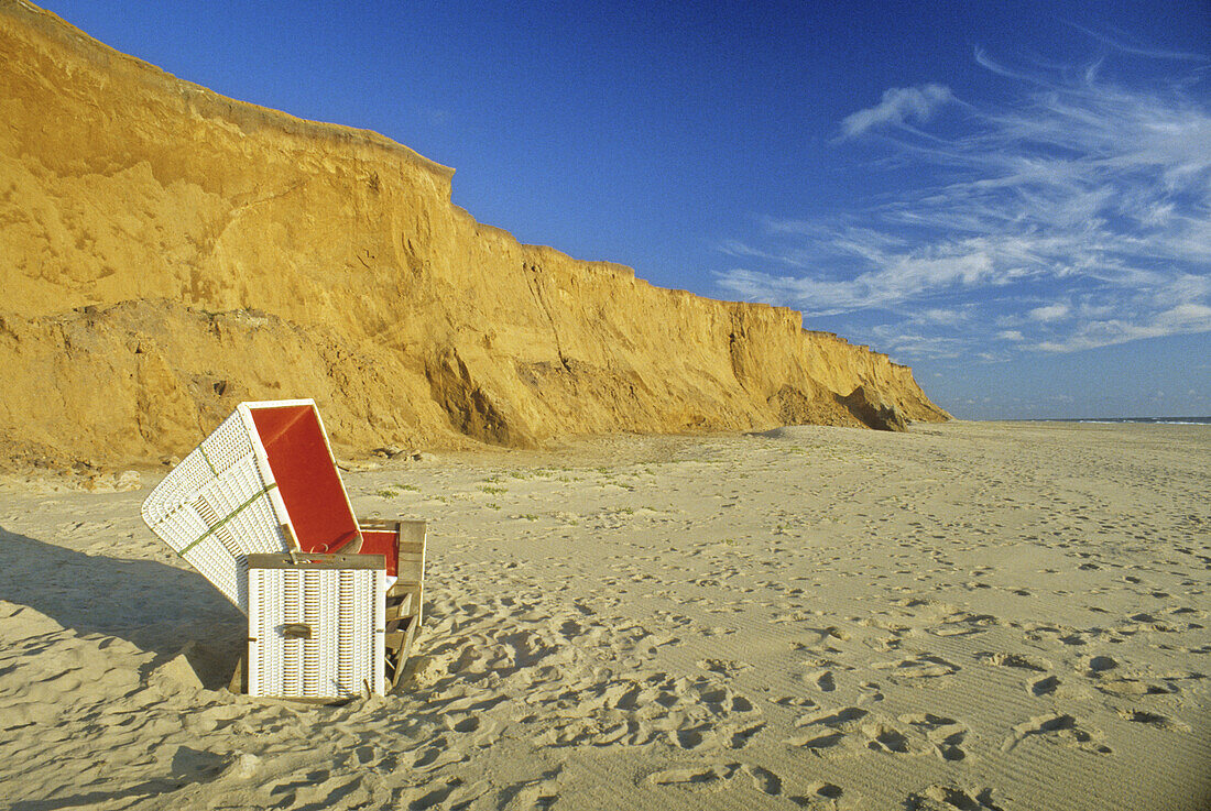 Beach chair at Red Cliff, near Kampen, Sylt, North Frisian Island, North Sea, Schleswig-Holstein, Germany