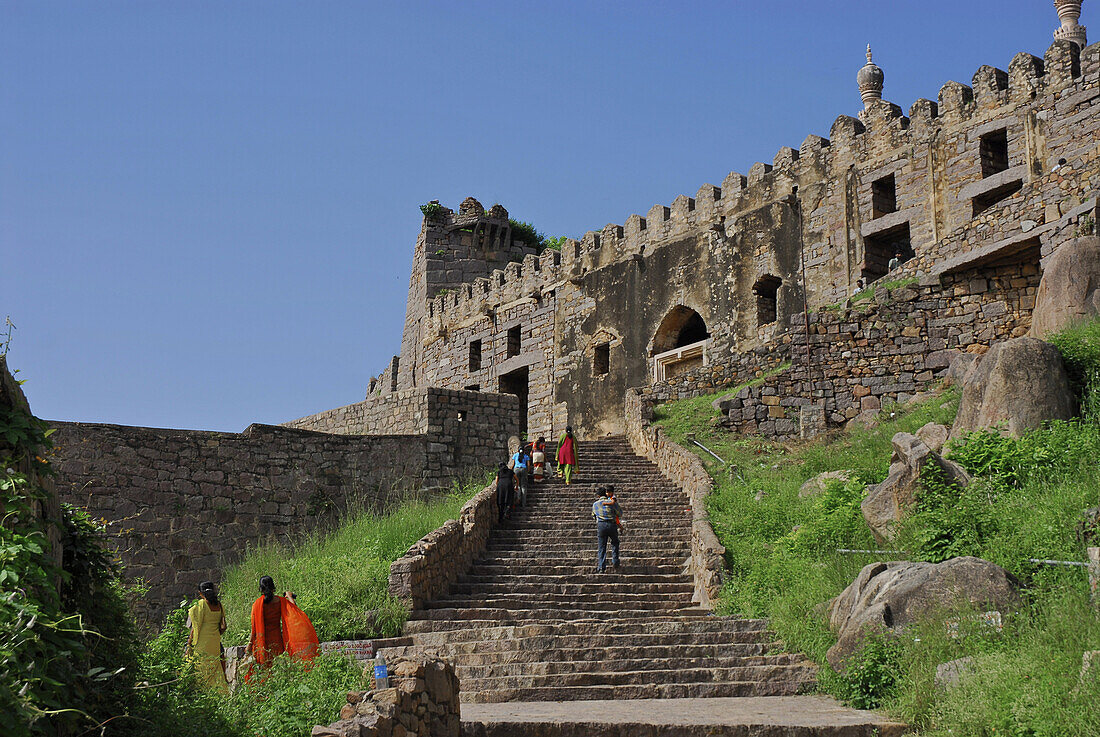 People in front of the Golconda Fort, Hyderabad, Andhra Pradesh, India, Asia