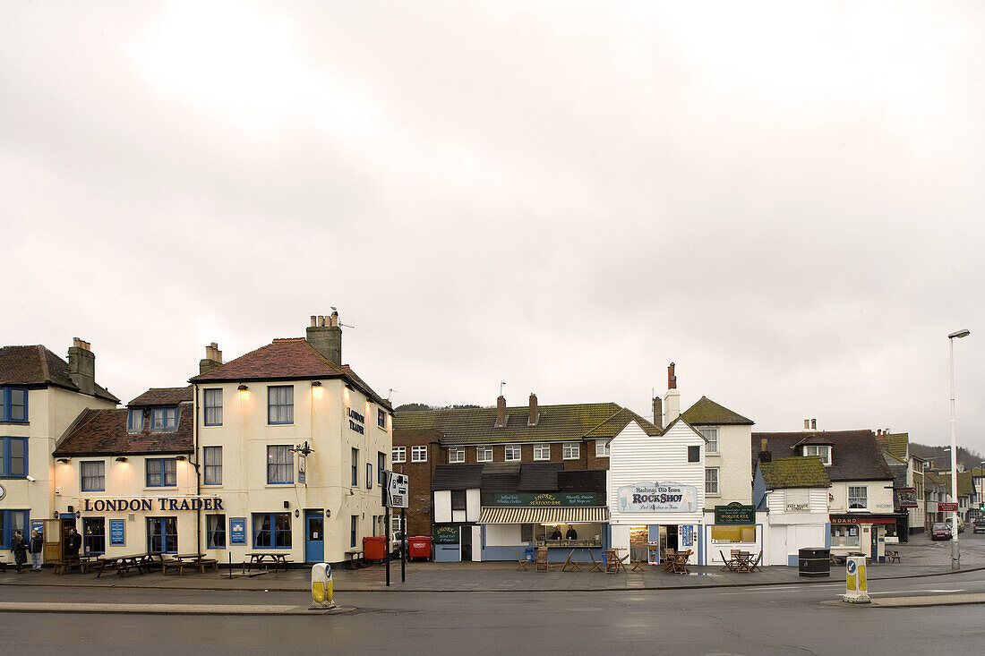 Strassenszene in Hastings, East Sussex, England, Großbritannien, Europa