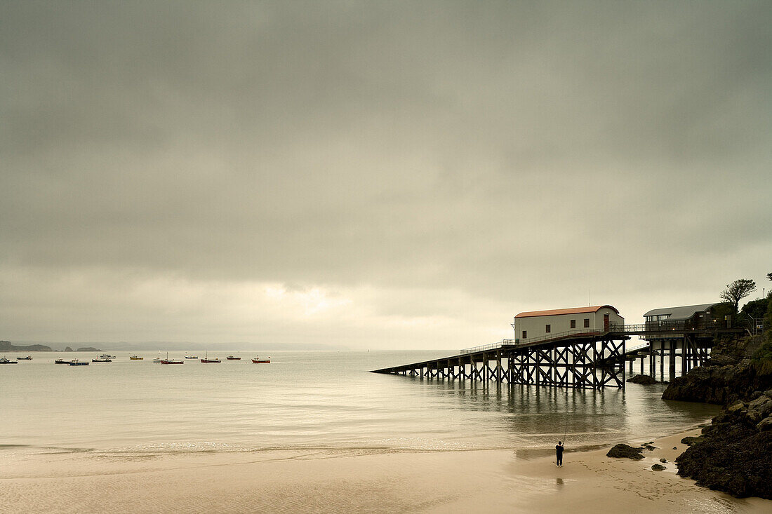 Strand in Tenby, Pembrokeshire, Dyfed, Wales, Großbritannien, Europa