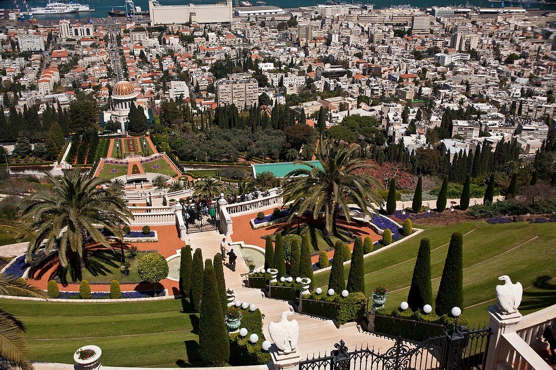 Haifa´s most striking landmark is the splendid Baha´i Shrine and Gardens, Israel