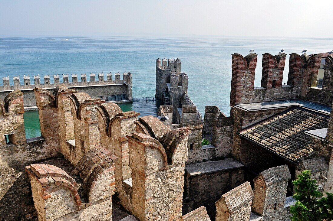 SIRMIONE CASTLE