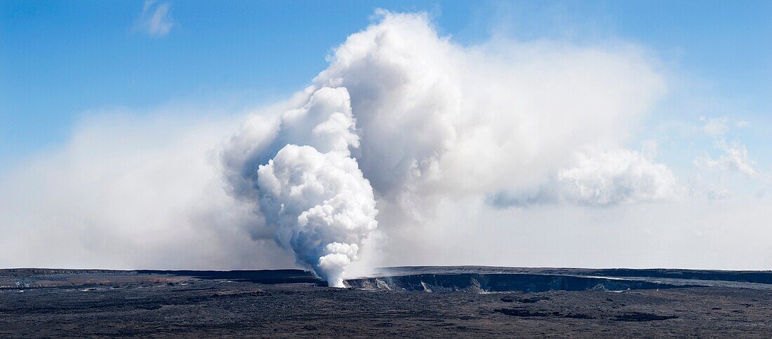 Hawaii Volcanoes Nat  Park Big Island, Hawaii  USA