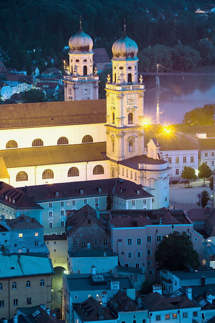 Old Town and Dom St. Stephan from Veste Oberhaus castle, Passau, Bavaria, Germany