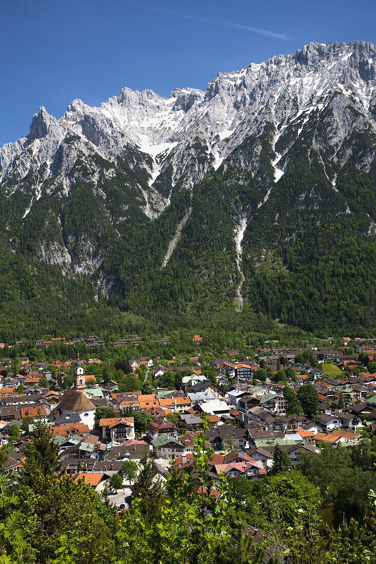 Alpine town with Karwendel Mountains, Mittenwald, Bavaria, Germany