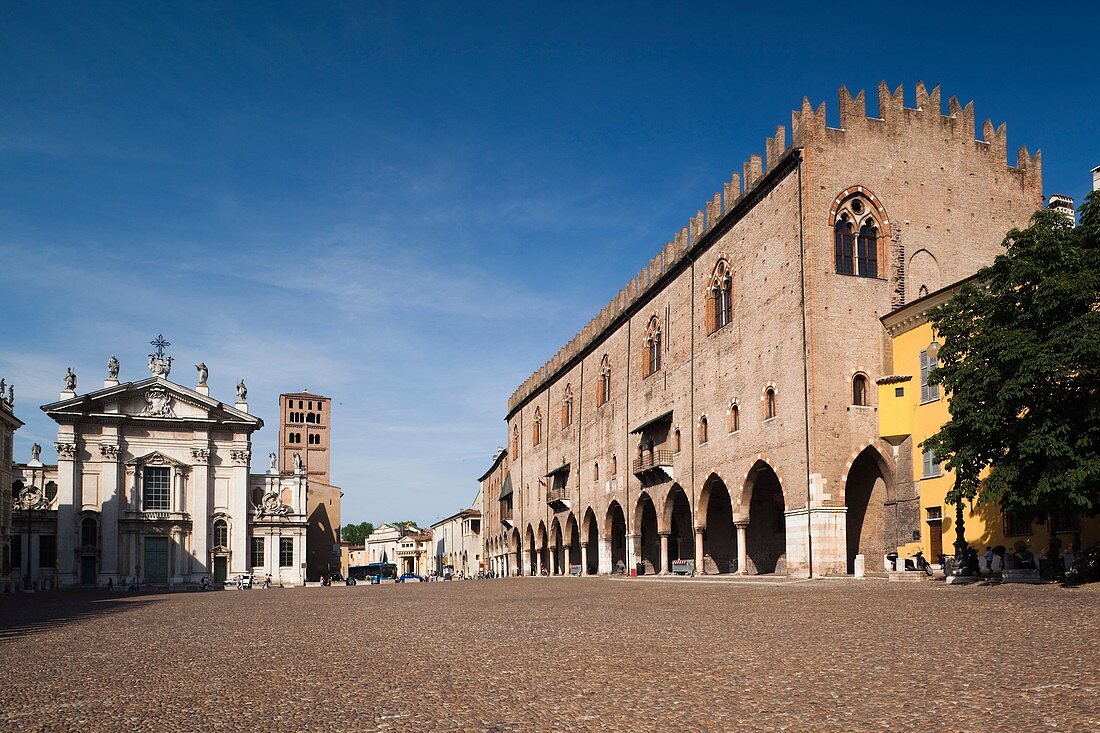 Italy, Lombardy, Mantua, Piazza Sordello, Palazzo Ducale