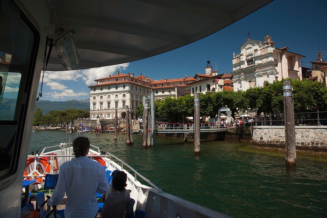 Italy, Piedmont, Lake Maggiore, Stresa, Borromean Islands, Isola Bella from lake ferry