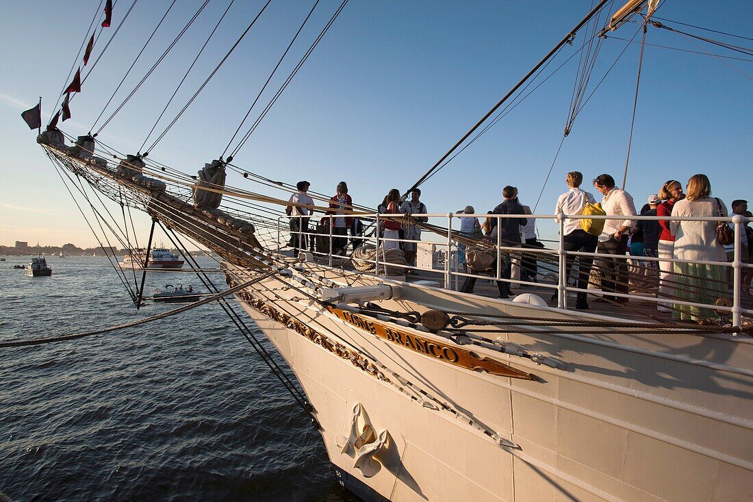 USA,Massachusetts, Boston, Sail Boston Tall Ships Festival, Brazilian tall ship, Cisne Branco, visitors, NR