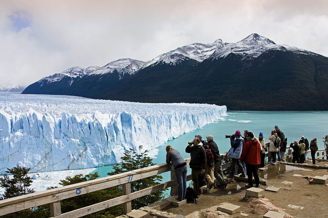 Perito Moreno glacier, Argentino Lake, Patagonia, Argentina  March 2009)