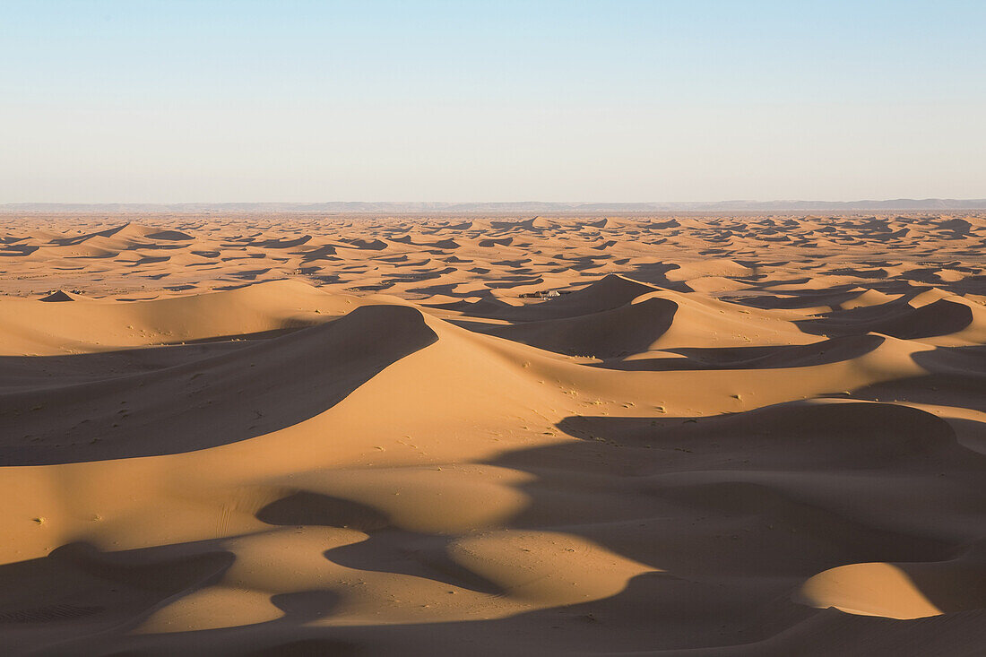 Sanddünen, Dunes de Juifs, Wüste in der Nähe von Zagora, Sahara, Marokko