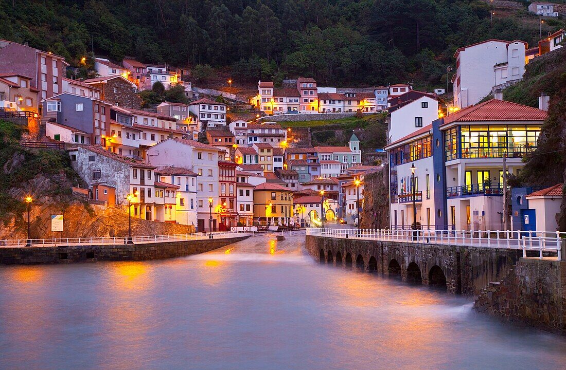 Pueblo de Cudillero, Costa Cantábrica, Asturias