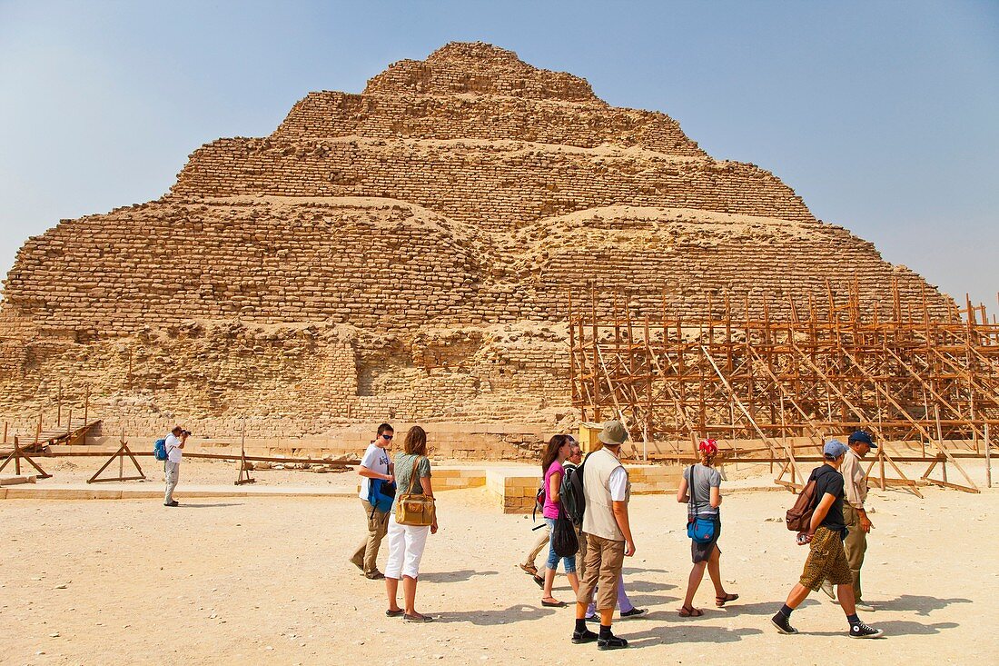 Pirámide escalonada de Zóser en Saqqara, El Cairo, Valle del Nilo, Egipto