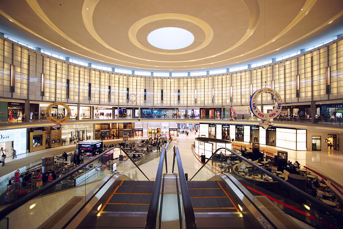 Entrance Hall inside Dubai Shopping Mall, Dubai, UAE, United Arab Emirates, Middle East, Asia