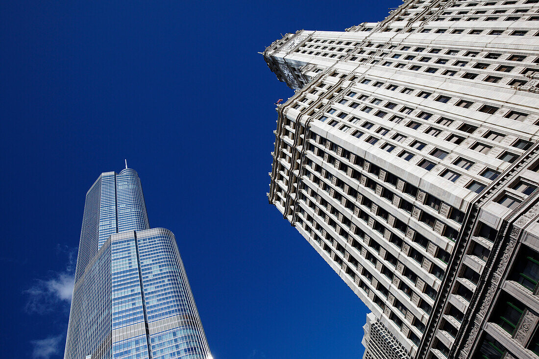 Trump Tower and Wrigley Building (from left), Chicago, Illinois, USA