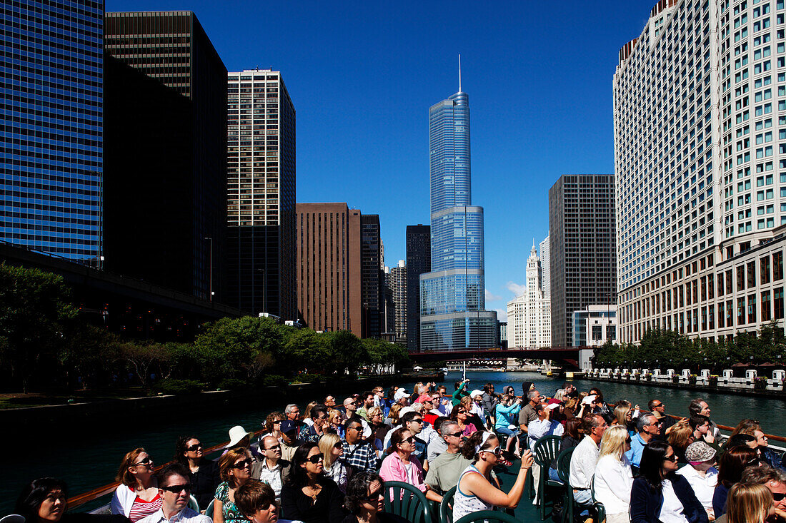 Cruise on the Chicago River, Trump Tower in the background, Chicago, Illinois, USA