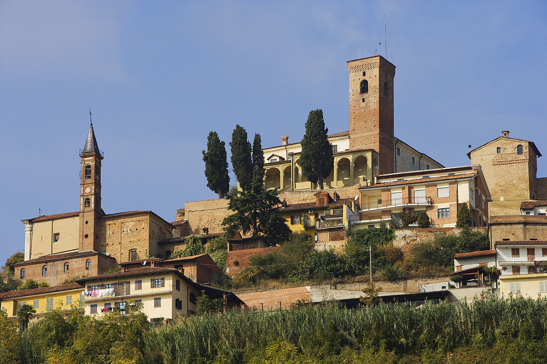 Cisterna d'Asti, Roero, Piemont, Italien