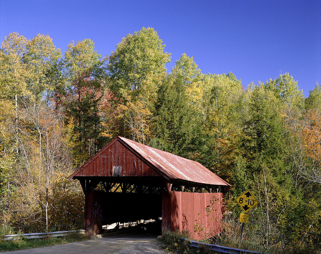 Covered bridge, Vermont, New England, USA