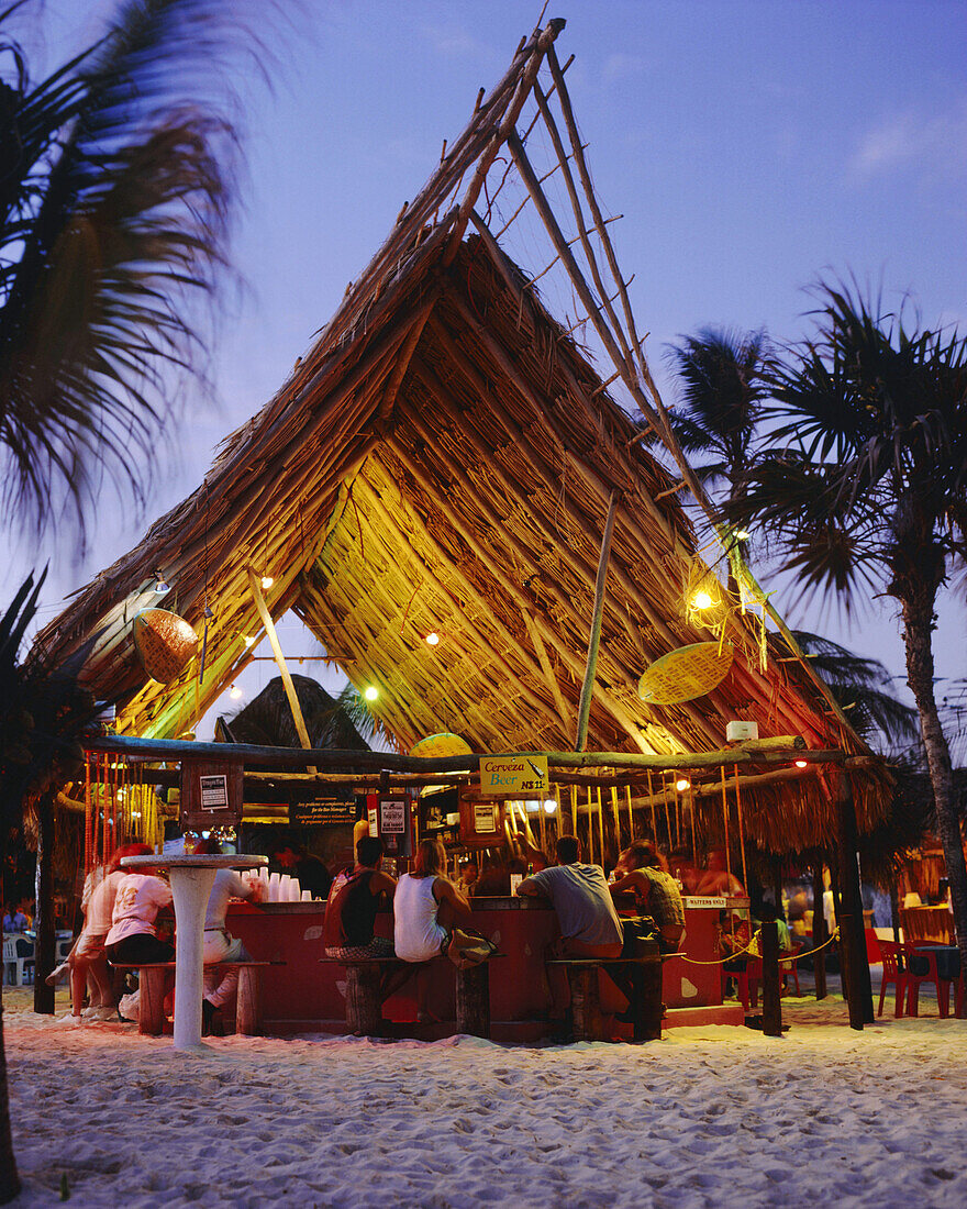 Strandbar in Playa del Carmen, Mexiko