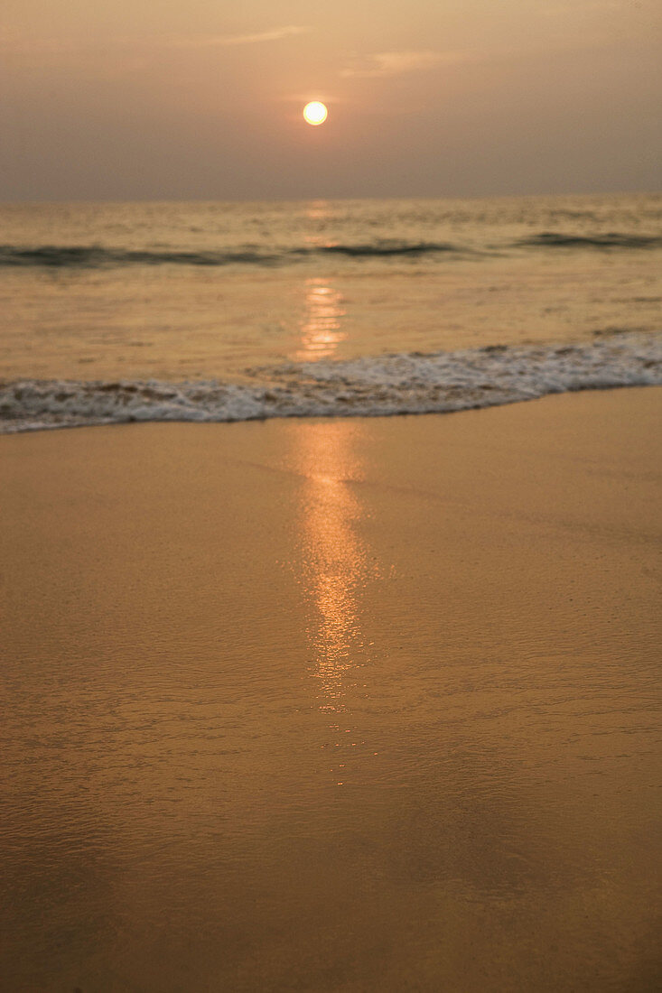 Sonnenuntergang über dem Indischen Ozean, Sri Lanka