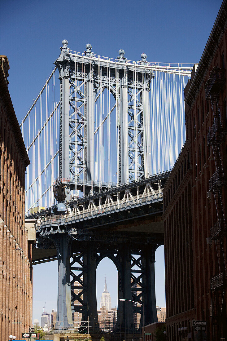 Manhattan Bridge, New York City, USA