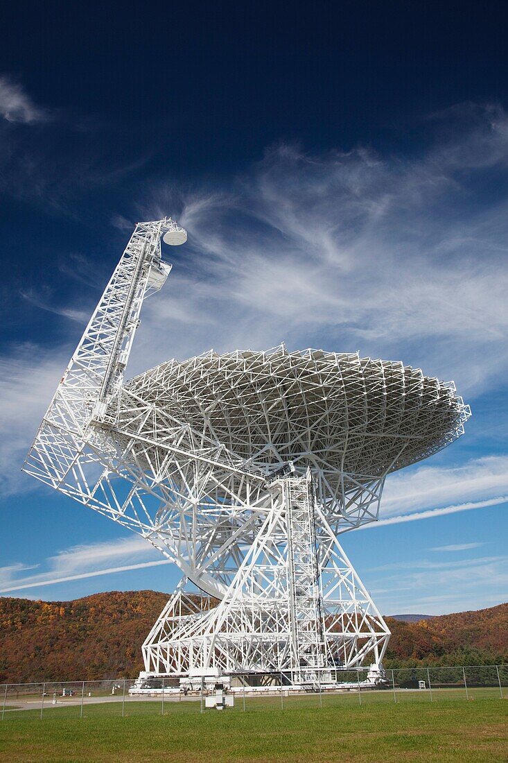 USA, West Virginia, Green Bank, National Radio Astronomy Observatory, Robert C  Byrd Green Bank Telescope GBT, the world´s largest fully steerable radio telescope