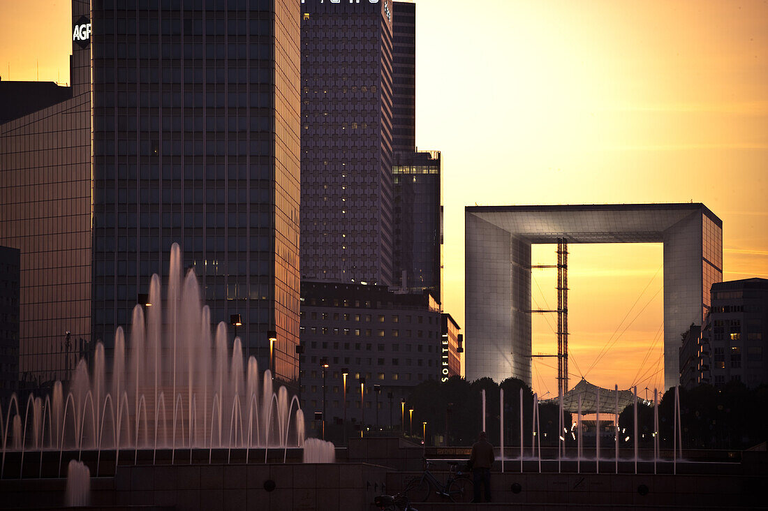 Grande Arche in sunset, La Defense, Paris, France