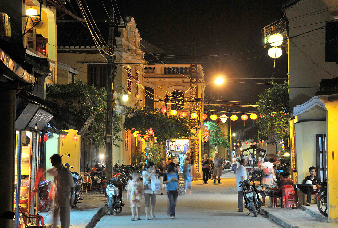Nachtleben in Hoi An bei Da Nang, Vietnam
