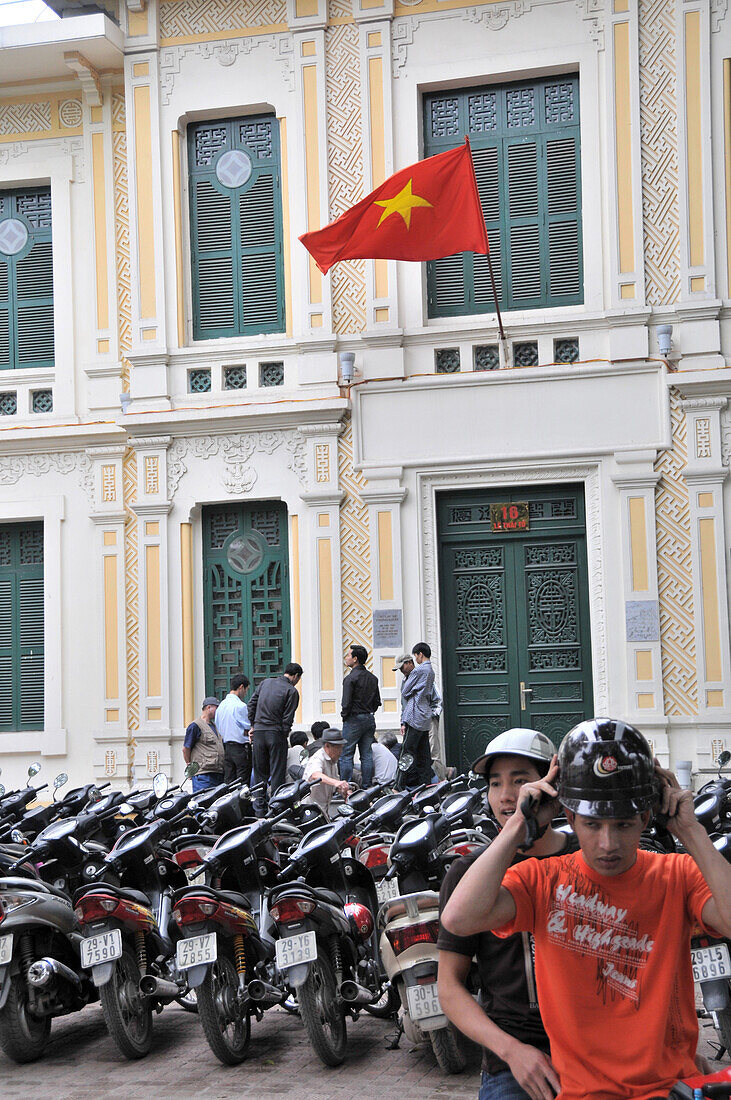 Gebäude in der Altstadt von Hanoi, Vietnam