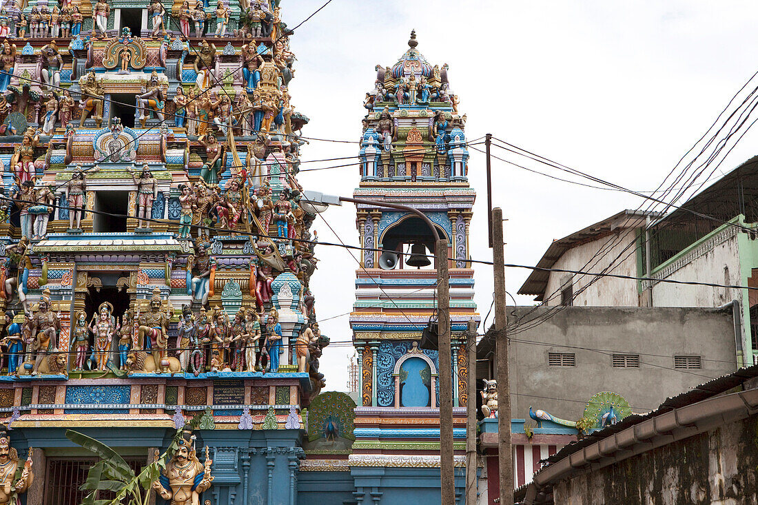 Glockenturm des hinduistischen Sri Subramania Kovil Tempel, Colombo, Sri Lanka, Asien
