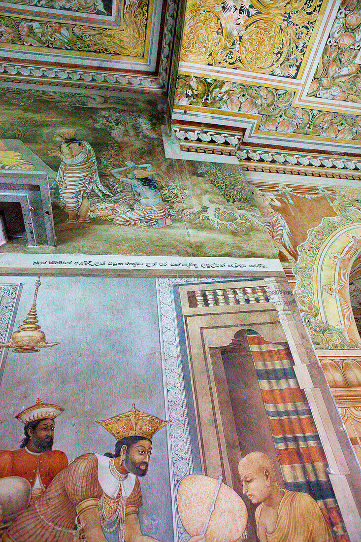 Wandmalereien aus dem 18 Jahrhundert im Kelaniya Raja Maha Vihara Tempel, Colombo, Sri Lanka, Asien
