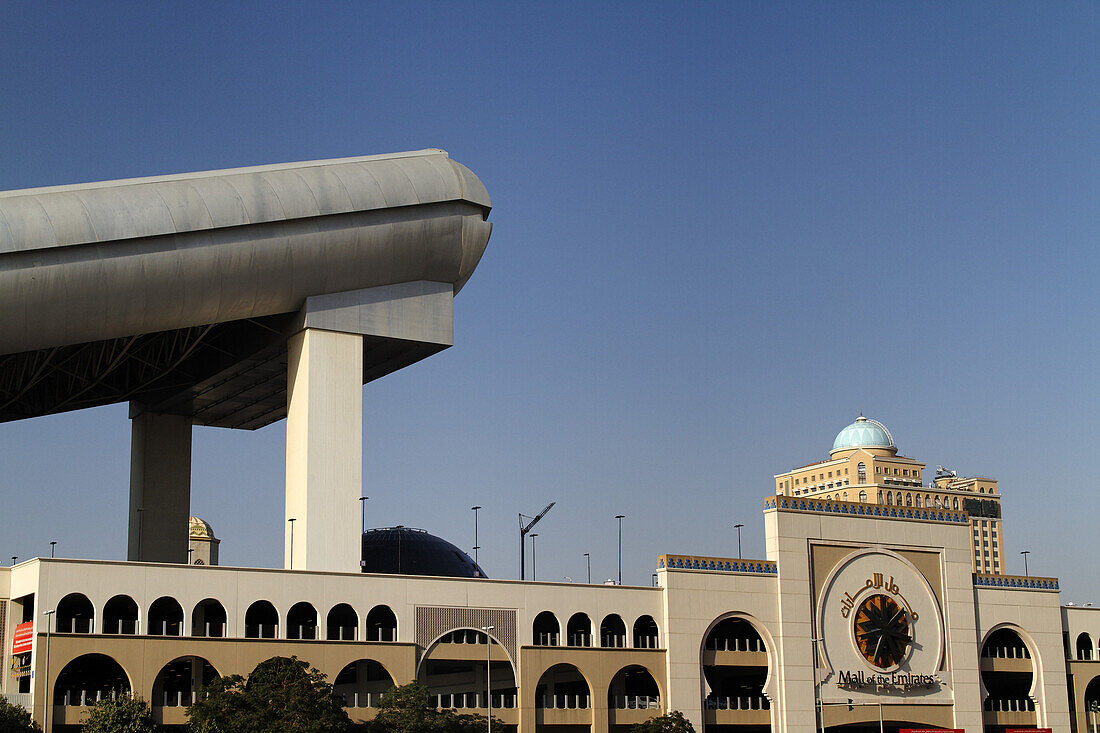 Facade of Mall of Emirates and Ski Dubai, shopping mall, Dubai