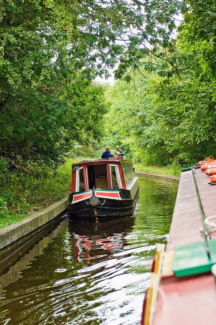 Narrow boats on the Llangollen Canal