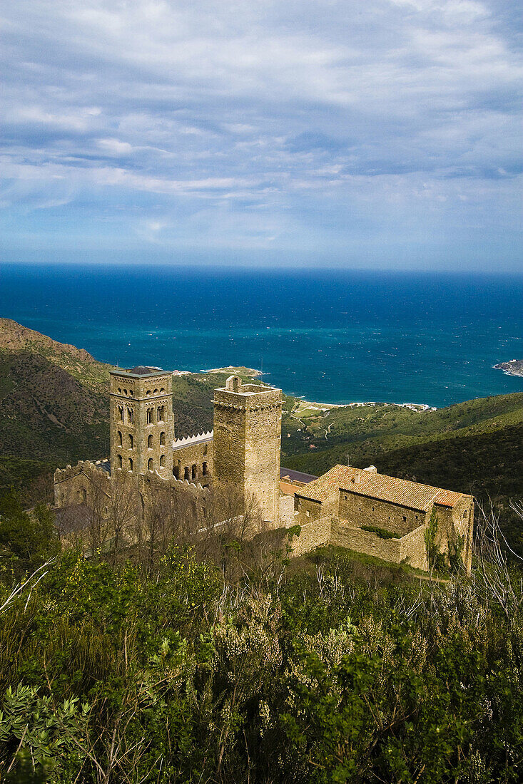 Benedictine Monastery of Sant Pere de Rodes. El Port de la Selva  Cap de Creus _ Costa Brava). Alt Emporda. Girona Province. Spain / Monasterio benedictino de Sant Pere de Rodes. El Port de la Selva  Cap de Creus _ Costa Brava). Alt Empordà. Girona. Españ