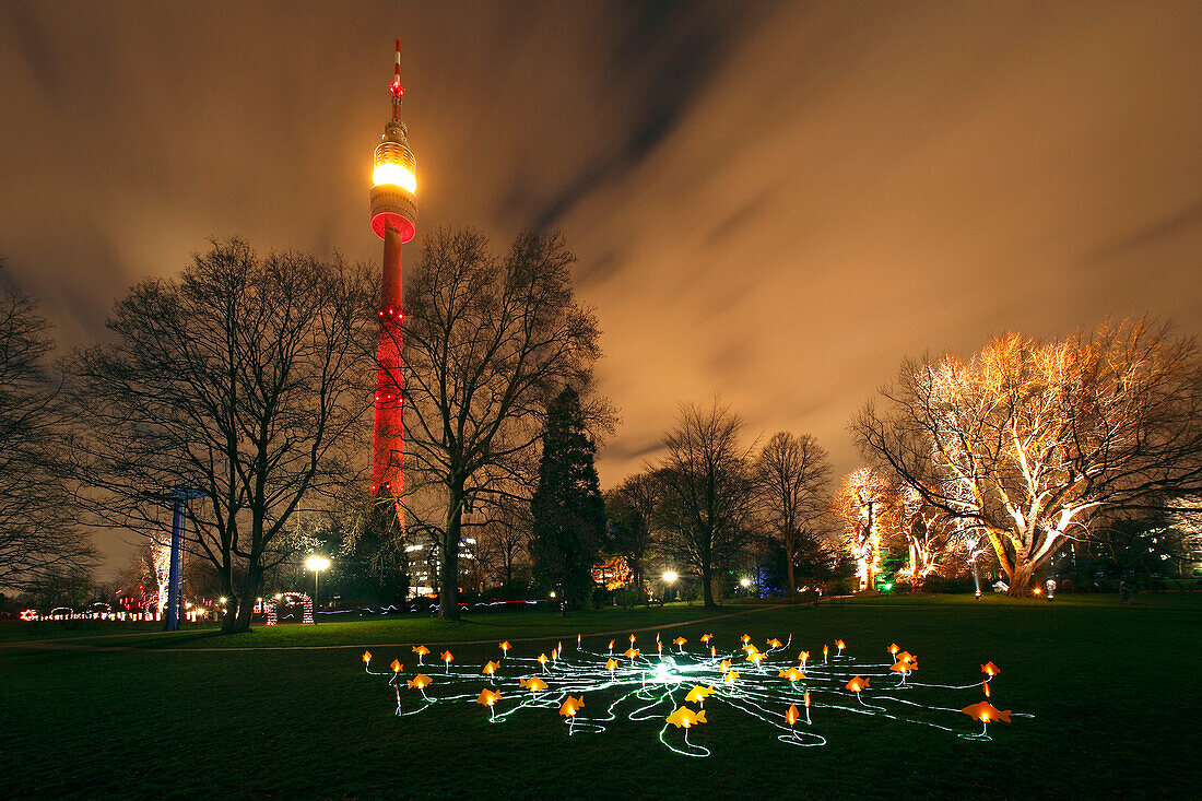 Lichtinstallation Winterleuchten im Westfalenpark, Dortmund, Ruhrgebiet, Nordrhein-Westfalen, Deutschland