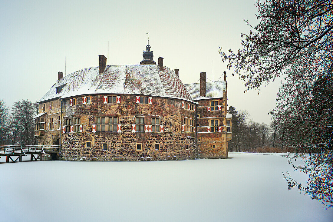 Wasserschloss Vischering, bei Lüdinghausen, Münsterland, Nordrhein-Westfalen, Deutschland