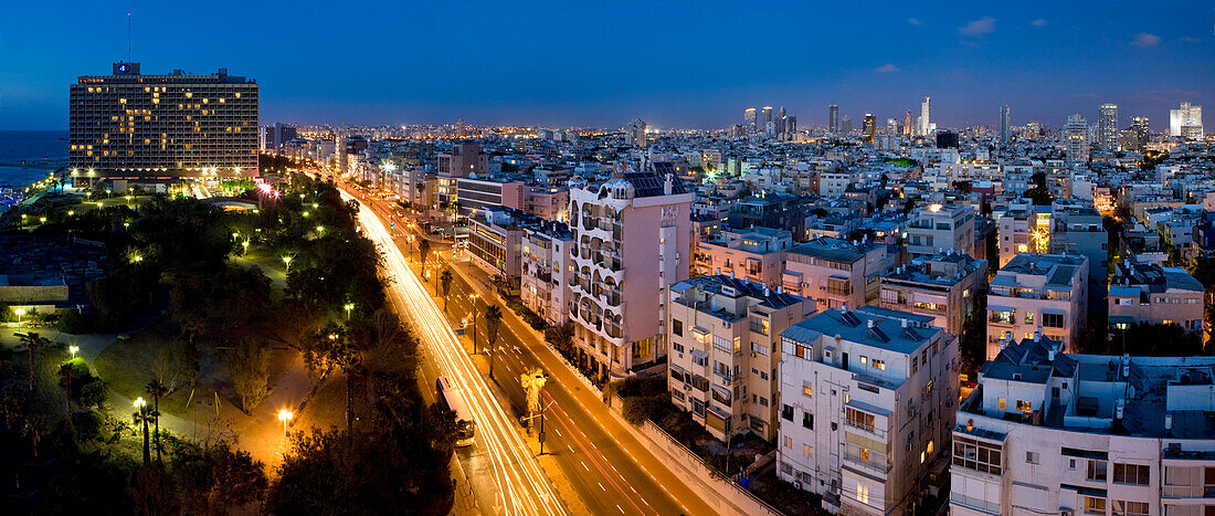 Independence Park, the Hilton Hotel and Hayarkon Street in the evening, Tel Aviv, Israel, Middle East