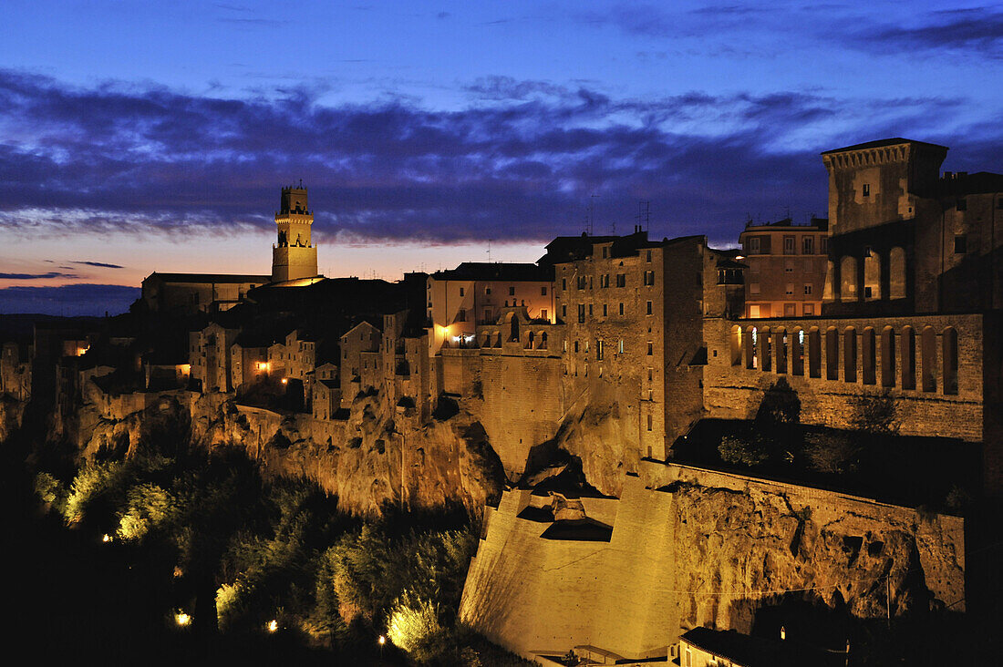 Illuminated tuff city in the evening, Pitigliano, Province Grosseto, Tuscany, Italy, Europe