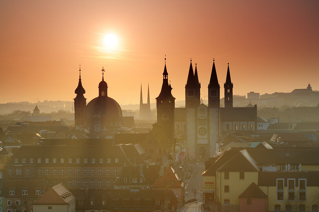 Old city of Wuerzburg at sunrise, Wuerzburg, Bavaria, Germany