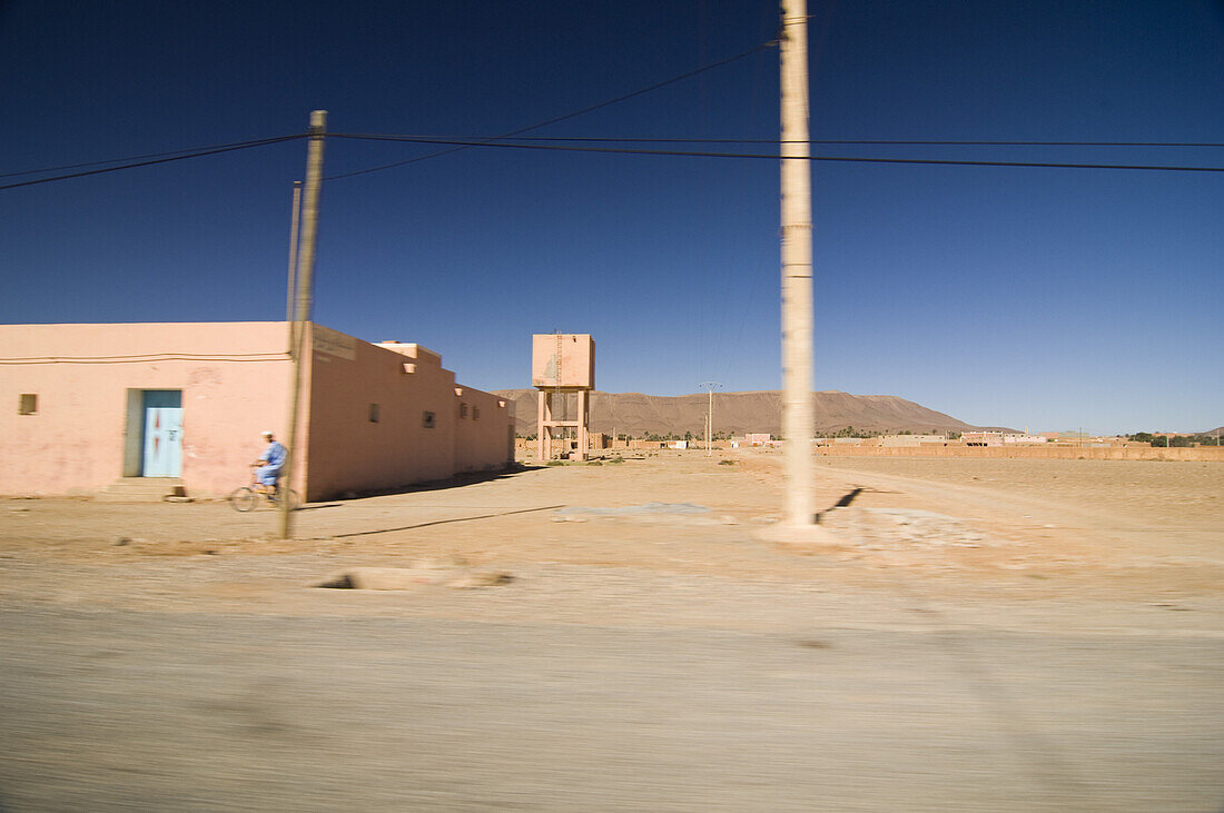 Straße in der Wüste, Fask, Marokko, Nordafrika