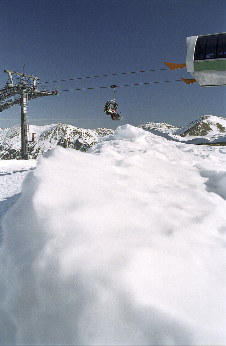 Chair-lift and ski slope, skiing, Austria, Alps, Europe