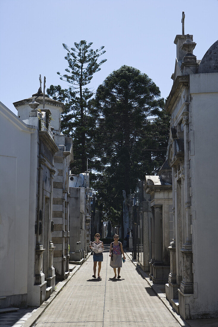 Grabmonumente am Recoleta Friedhof, Buenos Aires, Argentinien, Südamerika, Amerika