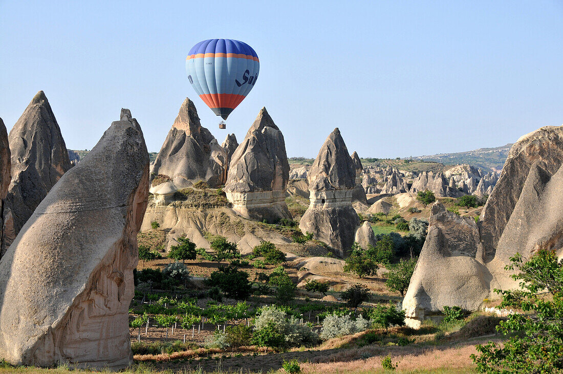 Ballone im Göreme-Tal, Kappadokien, Anatolien, Türkei