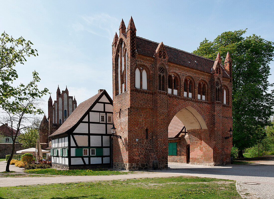 Friedland city gate in Neubrandenburg, Mecklenburg Lake district, Mecklenburg-Western Pomerania, Germany