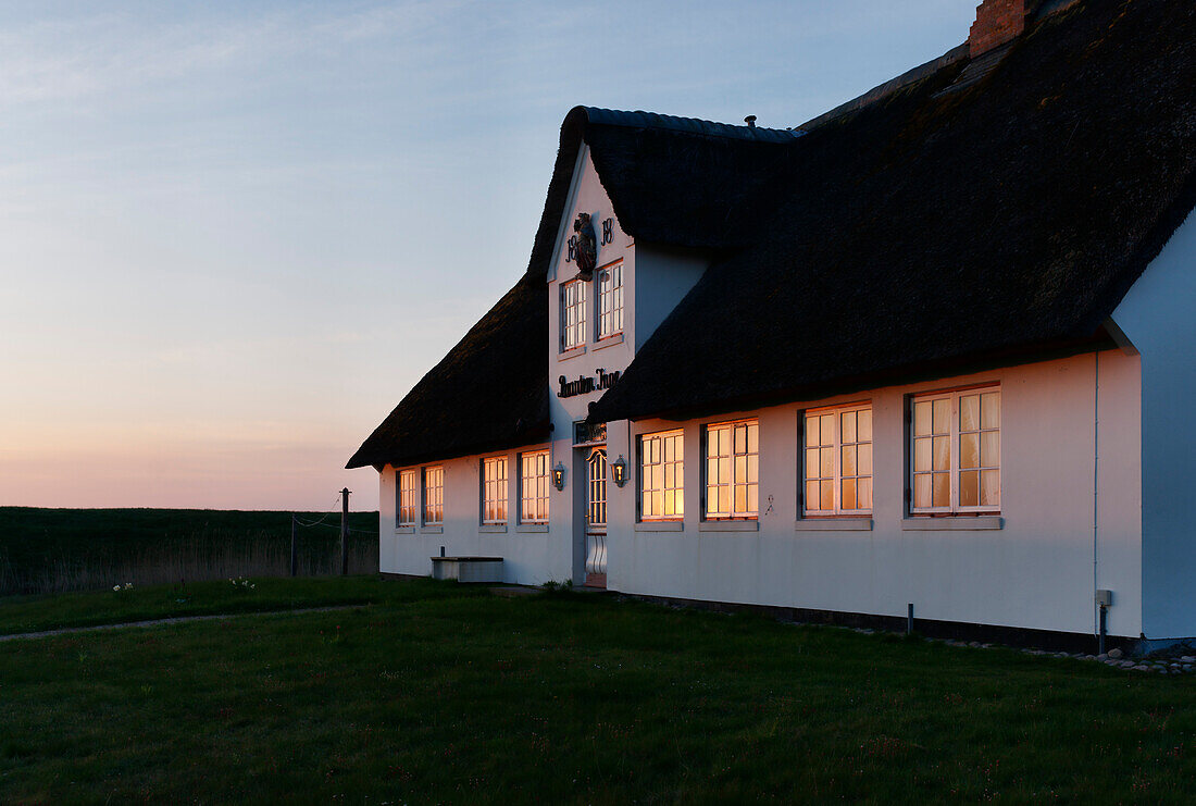 Haus am Deich in Rantum (Gemeinde Sylt), Sylt, Schleswig-Holstein, Deutschland