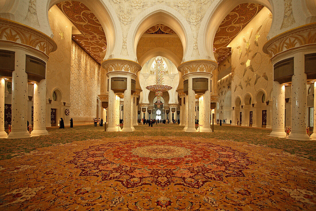 Sheikh Zayed Mosque, Abu Dhabi, United Arab Emirate